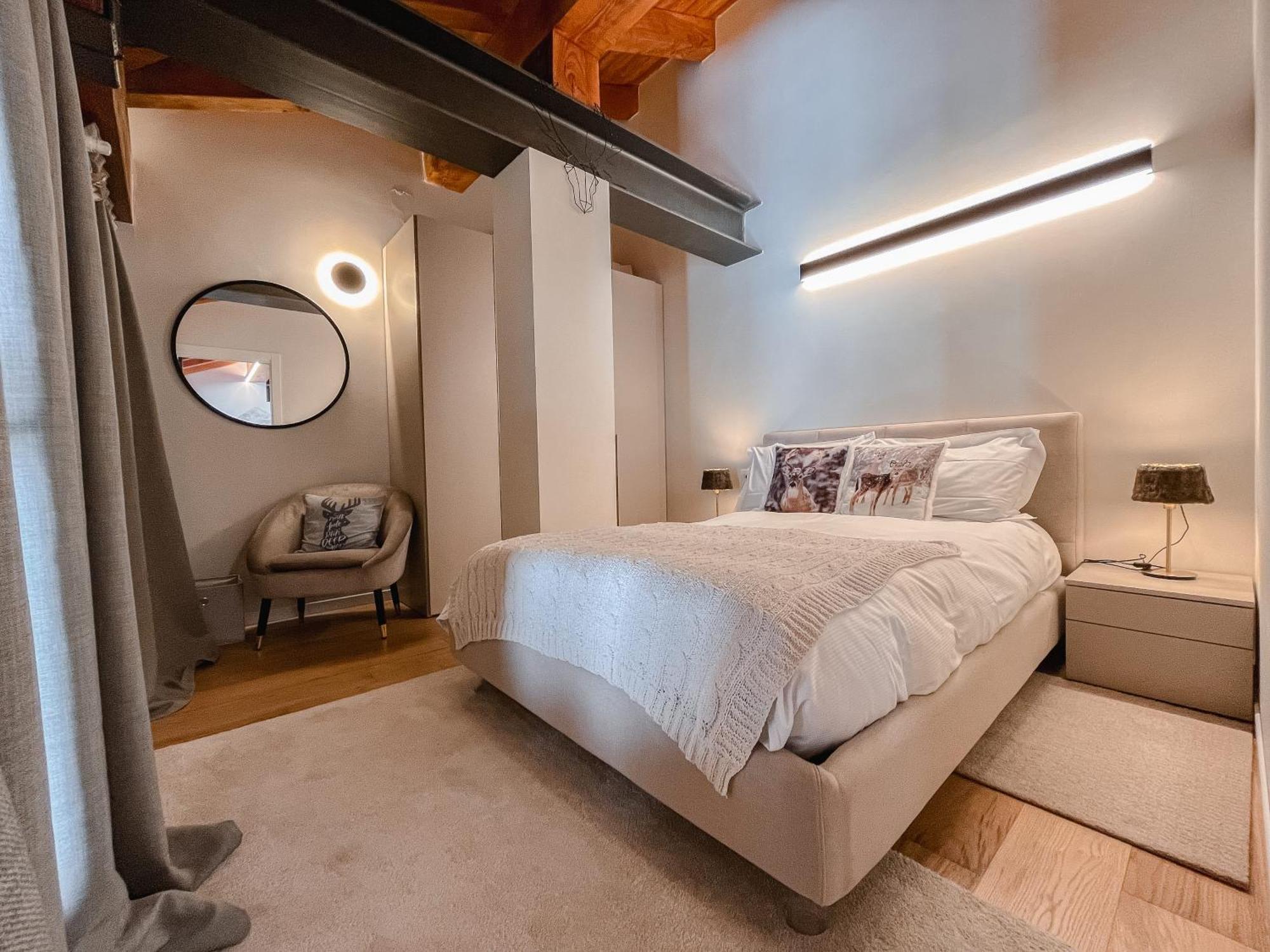 Maison Poluc Hotel Apartments ชัมโปลุก ภายนอก รูปภาพ