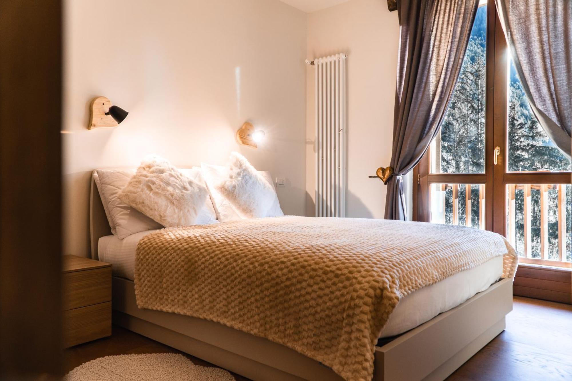 Maison Poluc Hotel Apartments ชัมโปลุก ภายนอก รูปภาพ