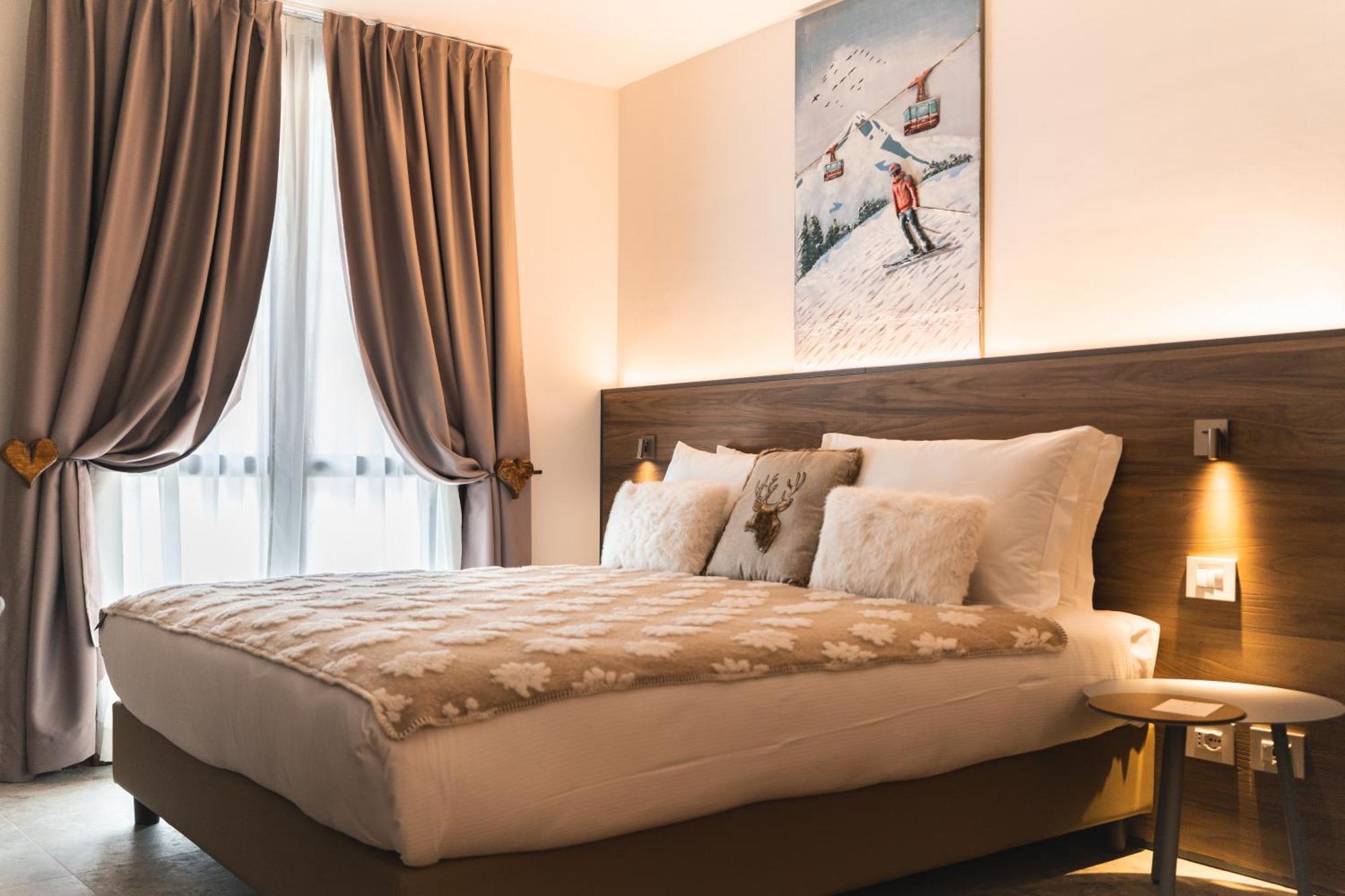 Maison Poluc Hotel Apartments ชัมโปลุก ภายนอก รูปภาพ