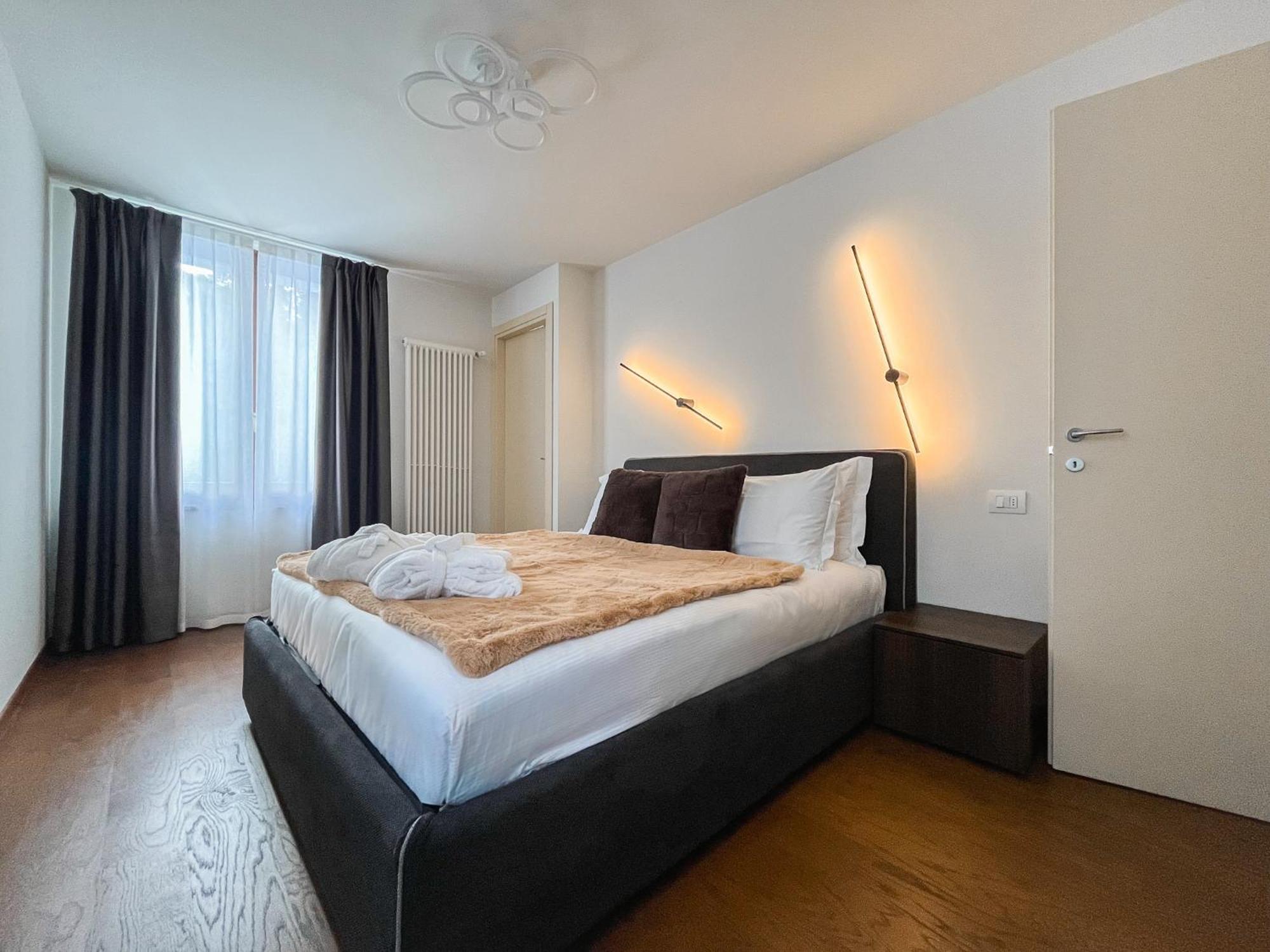 Maison Poluc Hotel Apartments ชัมโปลุก ภายนอก รูปภาพ